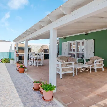 Casa Campo Villa Guisguey